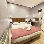 Taxim Alyon 3*
