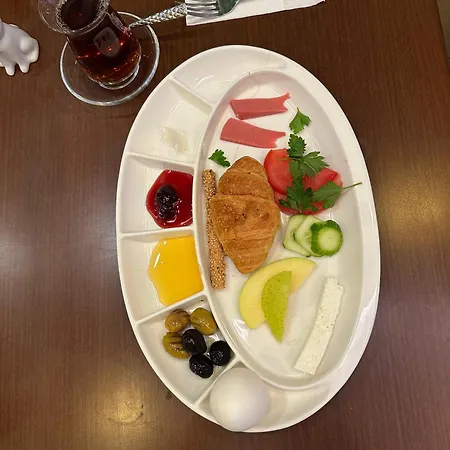 Hotel Taxim Alyon